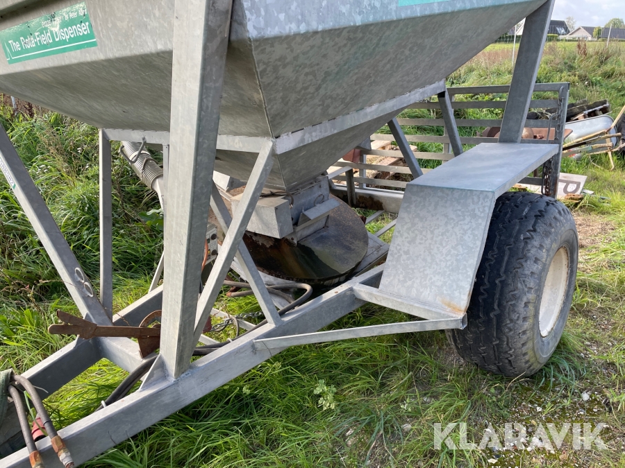 Mobil foderblander Peter Allen The Rota-Field Dispenser, Hol