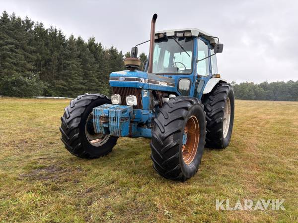 Traktor Ford 7810