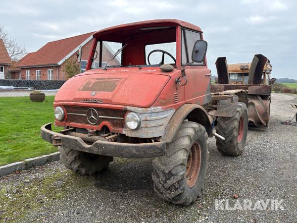 Unimog Lastbil Mercedes Benz 406.121