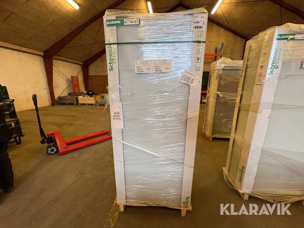 Gulvskab Schneider Electric NSYSM18840P