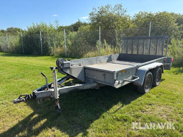 Maskintrailer FlexTrailer 2000 kg med tip, rampe og alu bund