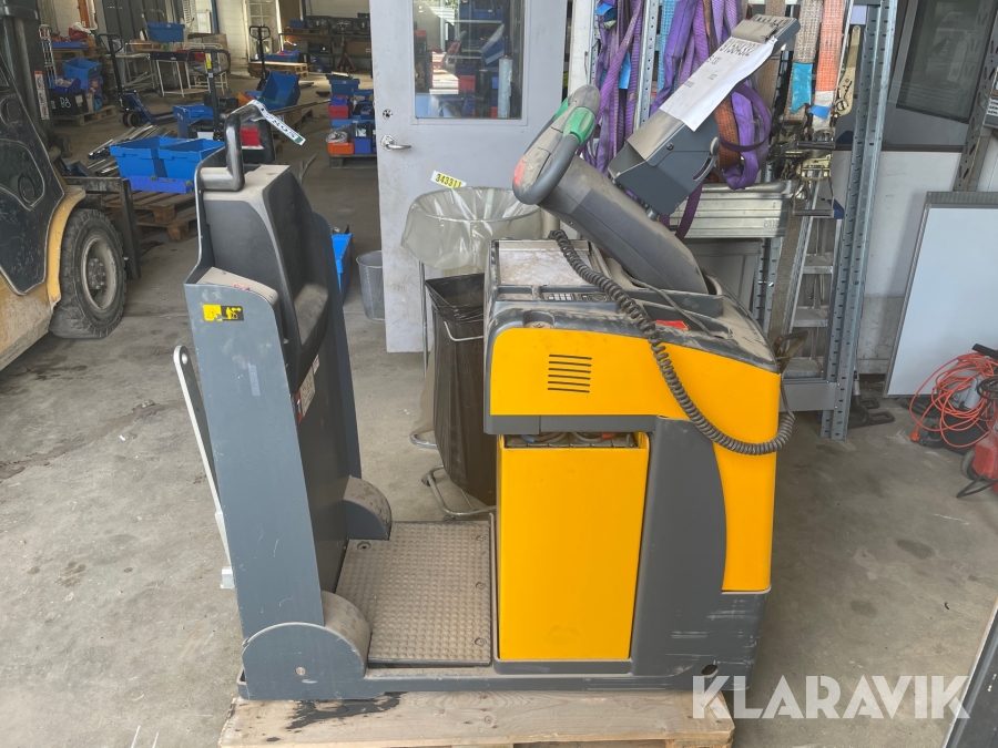 El Trækker Jungheinrich EZS 130