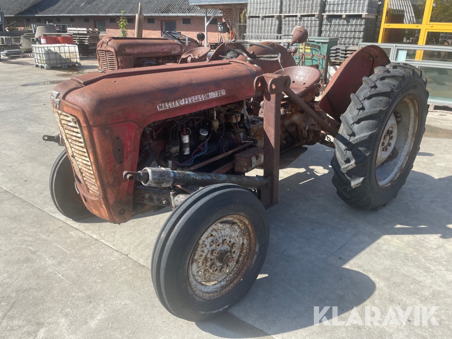Veterantraktor Massey-Ferguson 35