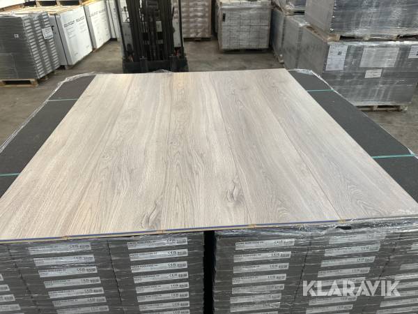 SWISS KRONO Noblesse V4 Ascona Oak 8mm - 242,4 m2