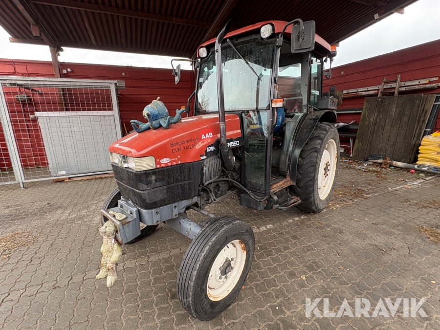 Traktor New Holland TN550
