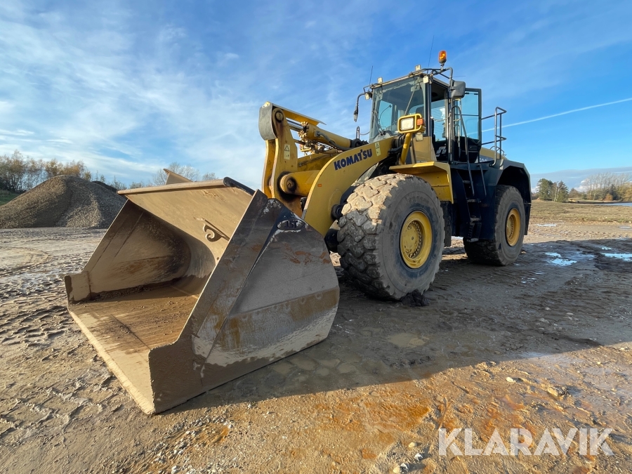 Gummiged KOMATSU WA500