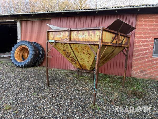 Fødekasse til kartoffel sortering