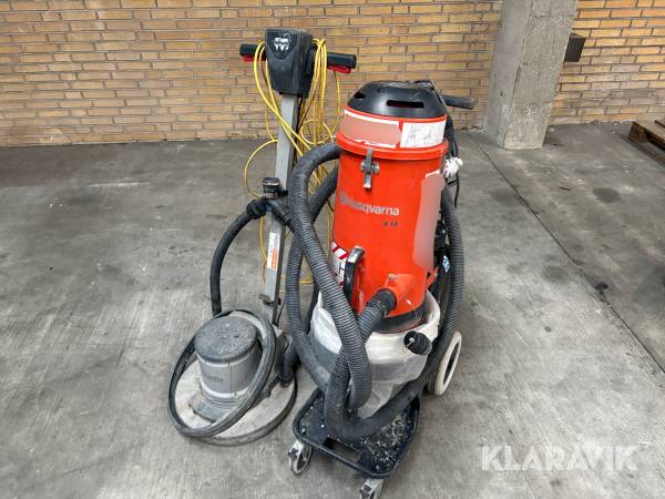 Støvsuger og gulvplejemaskine Husqvarna S13 og Numatic HFM1515G