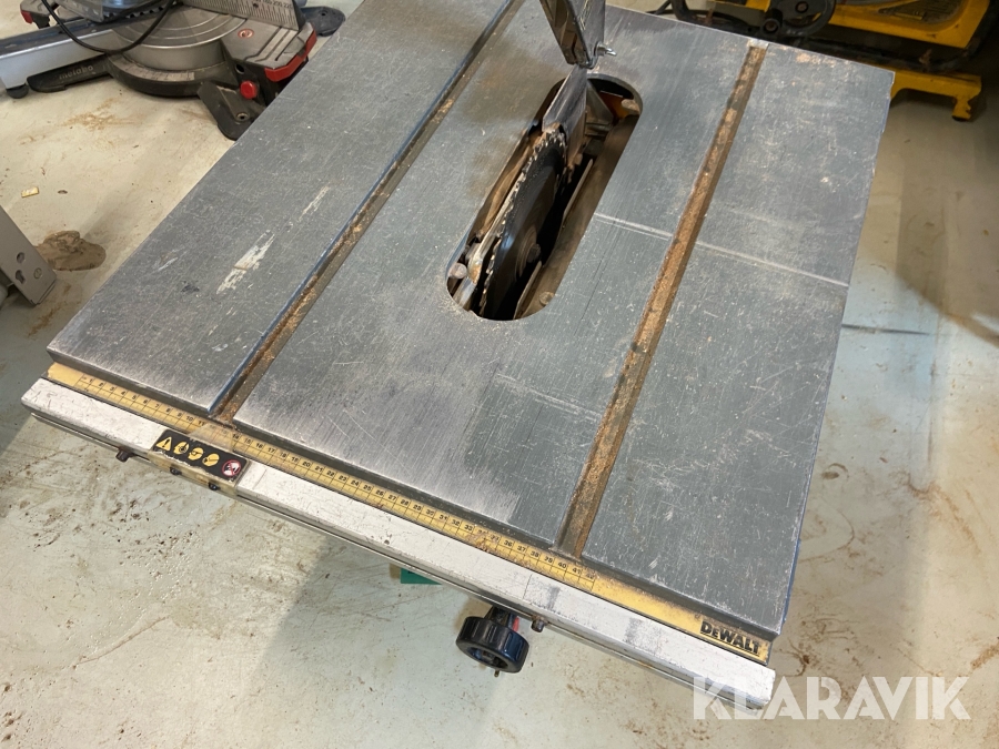Sav DeWalt DW745