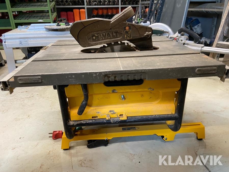 Sav DeWalt DW745