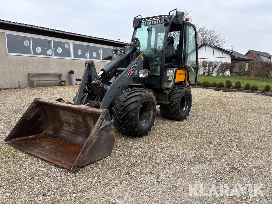 Minilæsser Giant V452T HD