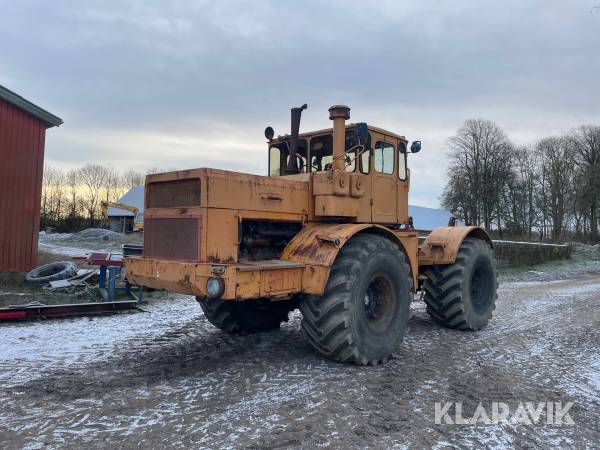 Traktor Kirowets K701