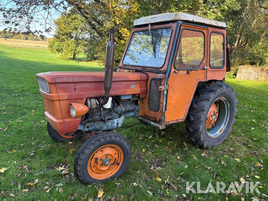 Veterantraktor Fiat 250