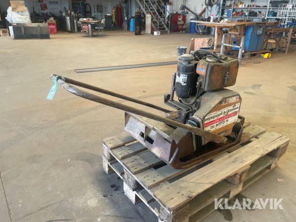 Pladevibrator Case Vibromax AVS 1900