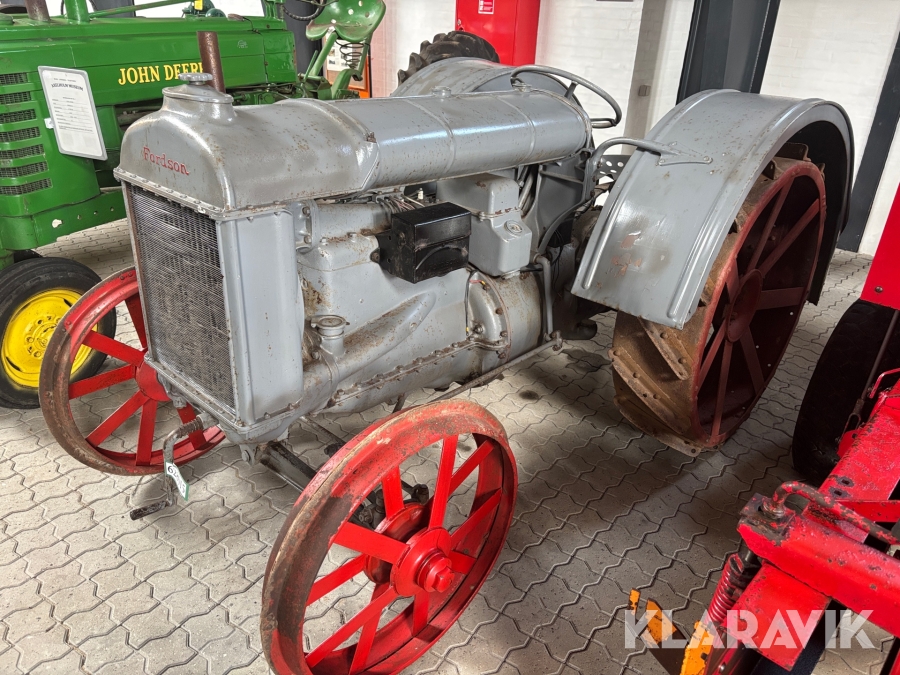 Veteran traktor Fordson Model F