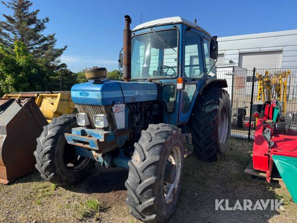 Traktor Ford 6610