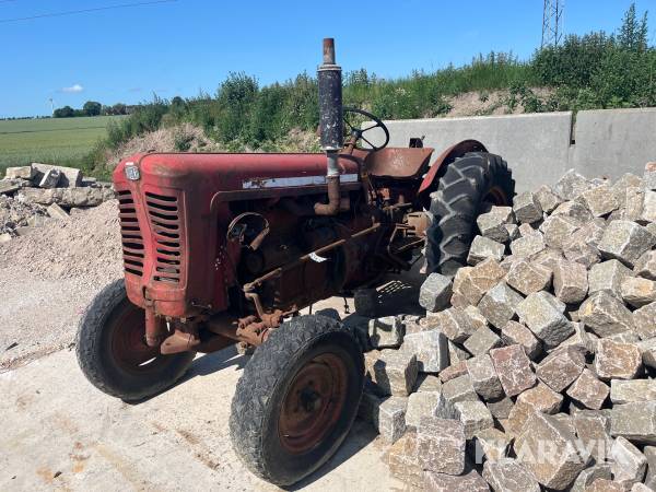 Veteran traktor Bukh