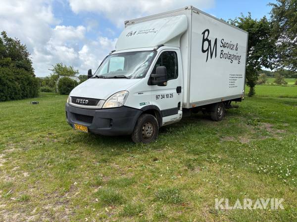 Iveco varebil med lift Iveco