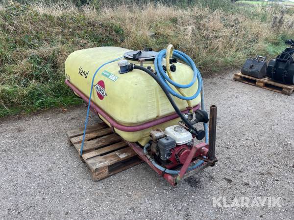 Vandtank med pumpe HARDI