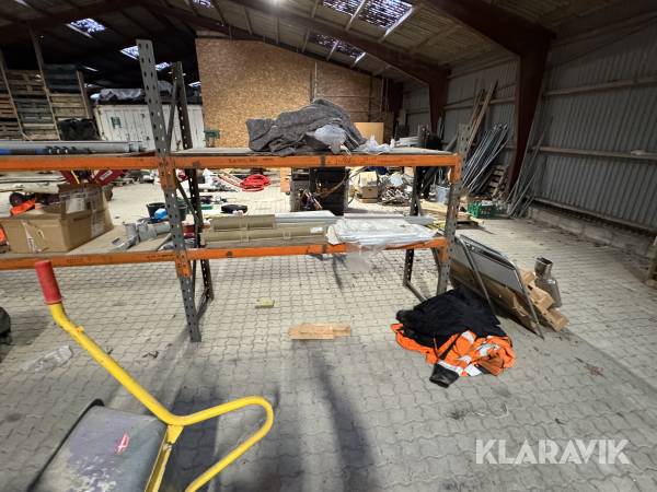 Palle reol og Div reoler