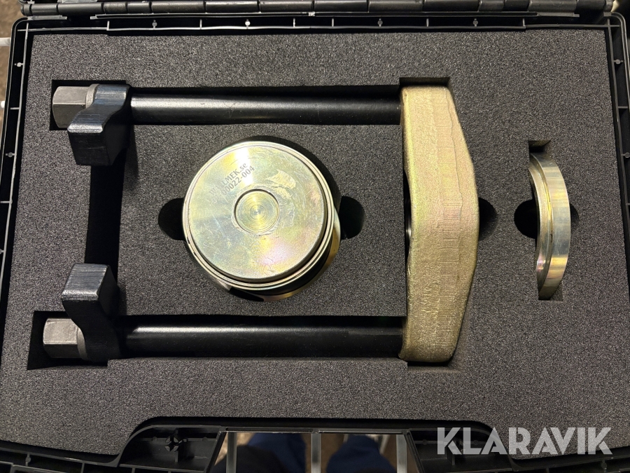 specialværktøj WallMek til ud- og indpresning af bagakselbøsninger til Volvo og Ford