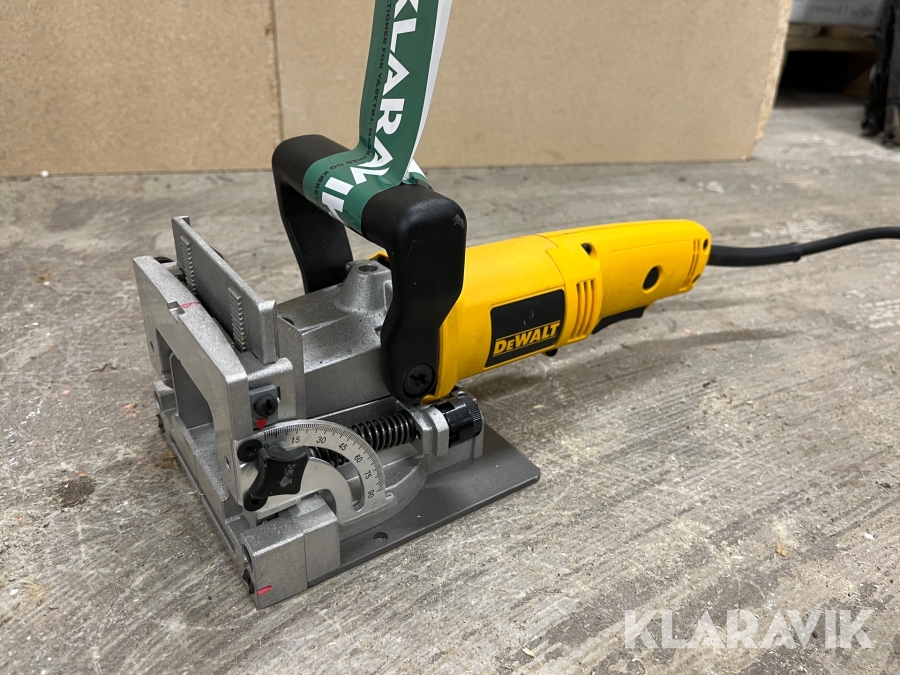 Kantfræser Dewalt DW682