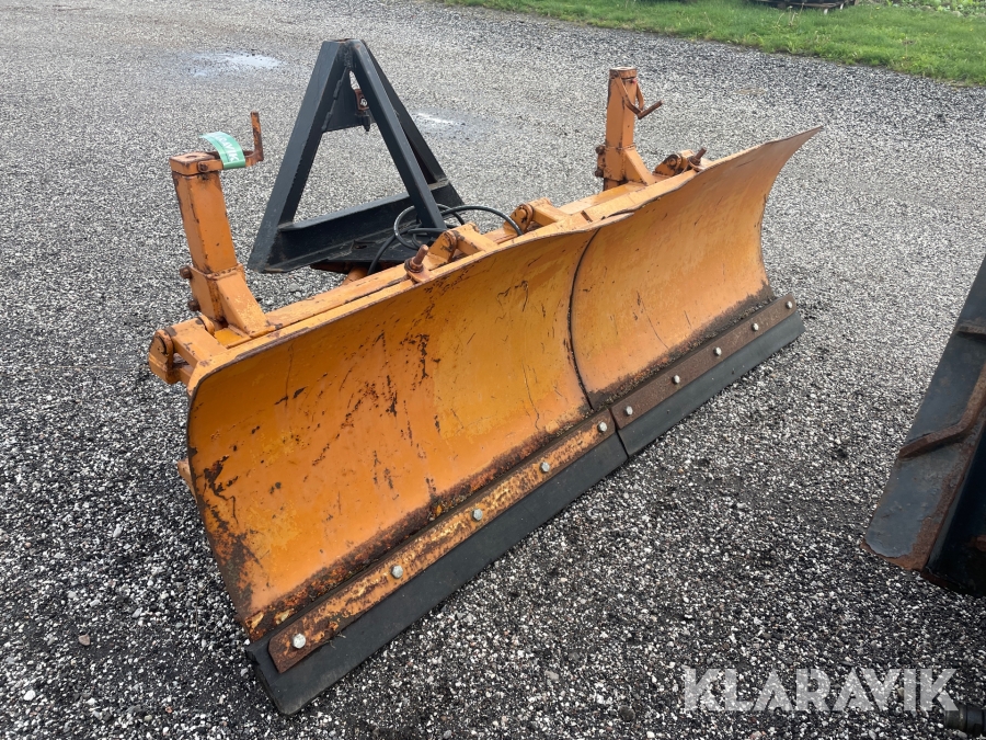 Hydraulisk sneplov med støttehjul og 3-punkts ophæng