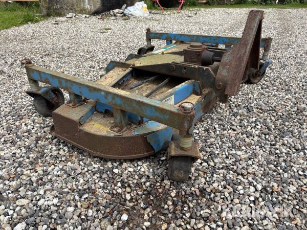 Frontmonteret klipper Iseki