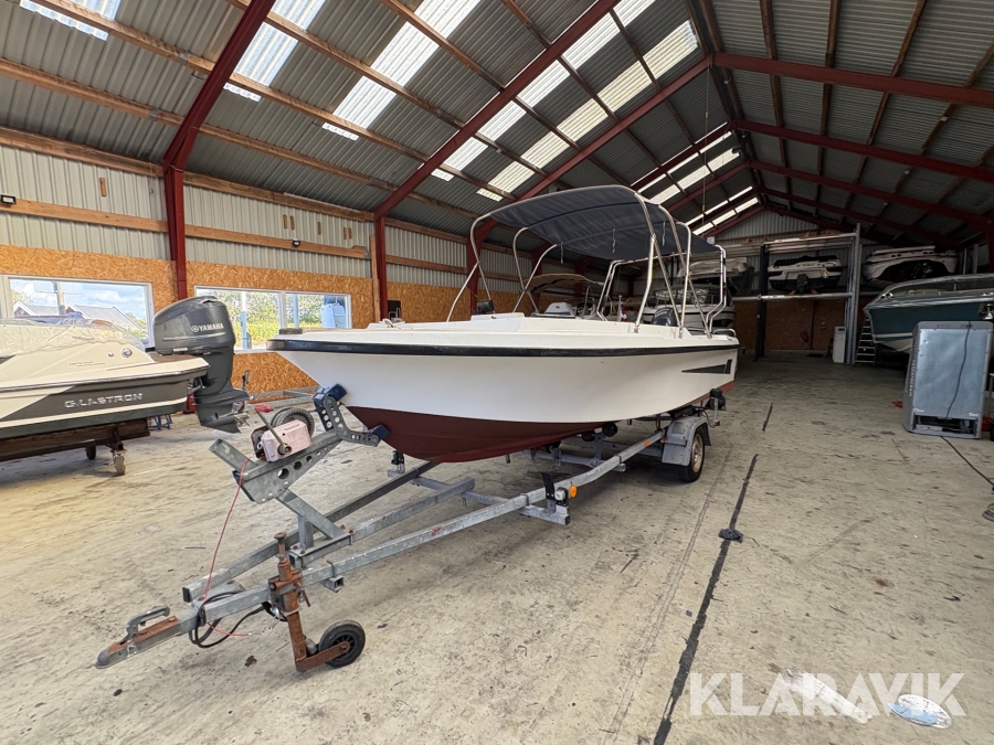 Styrpults jolle 18 fod med trailer