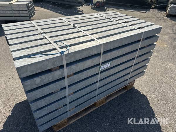 Galvaniserede stolper 1,5m lange - 57 styk