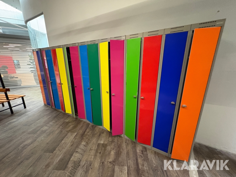 Garderobeskabe - 16 styk