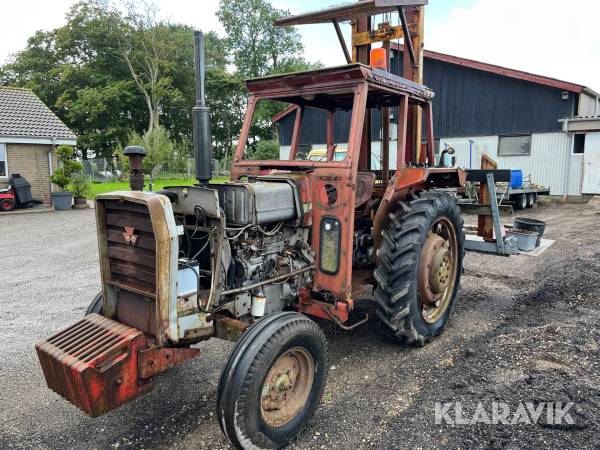 Traktor Massy Ferguson 265
