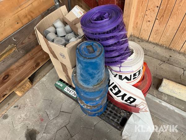 Lot - Betonkonus UNI 58/52, stophanedæksler og andet.