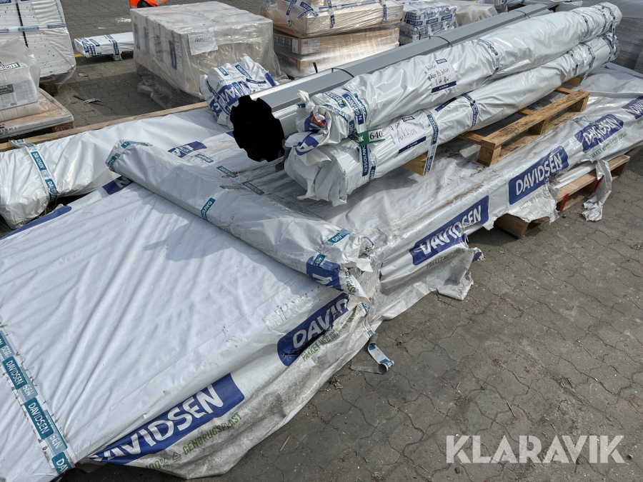 Tag- og facadeplader samt nedløb Rodena/Lindab/Reinzink – 18 styk