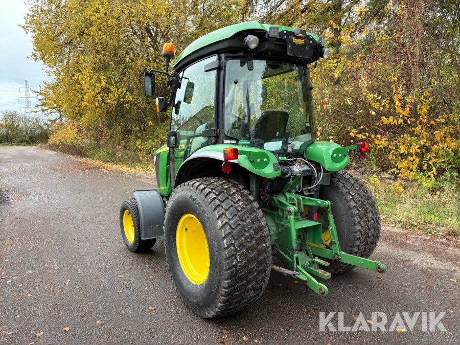 Traktor John Deere 4066R