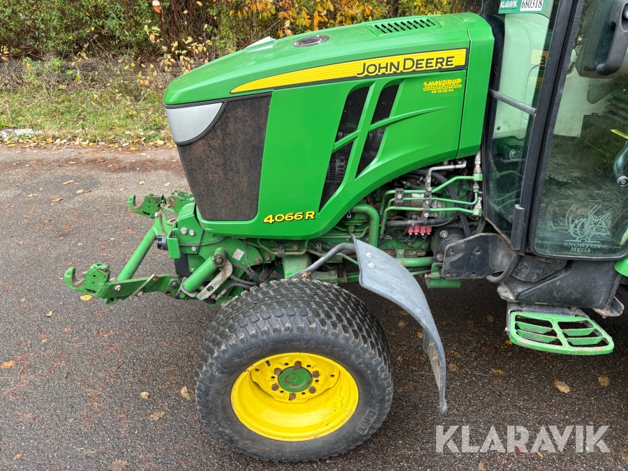 Traktor John Deere 4066R