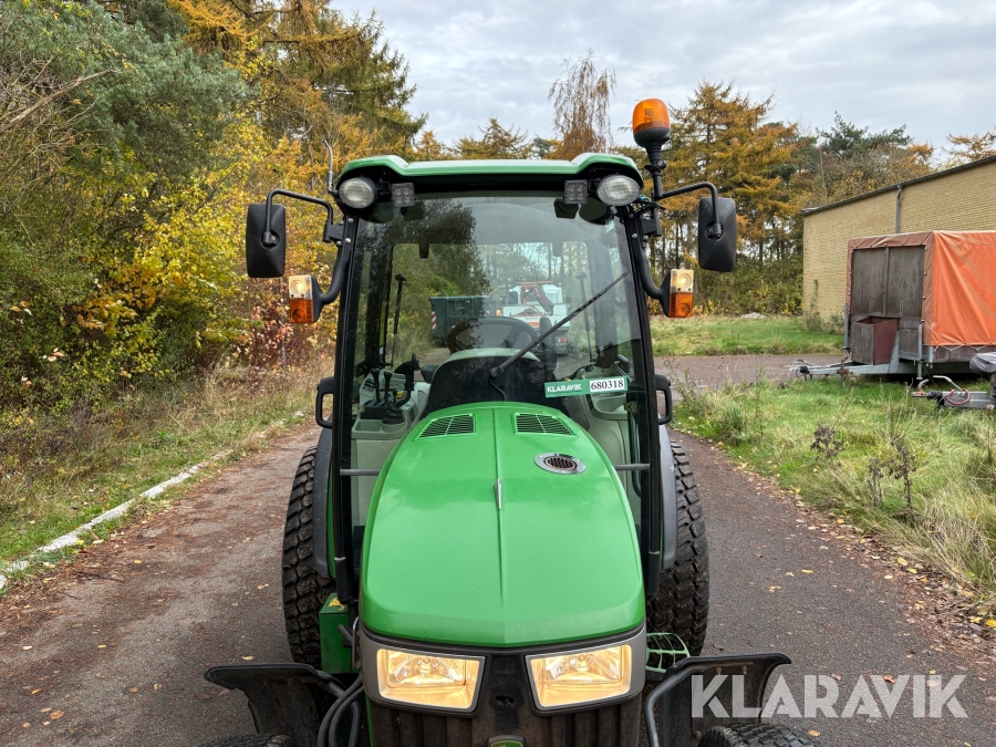 Traktor John Deere 4066R