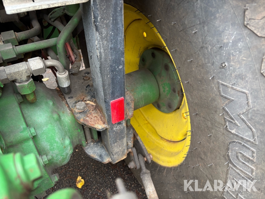 Traktor John Deere 4066R