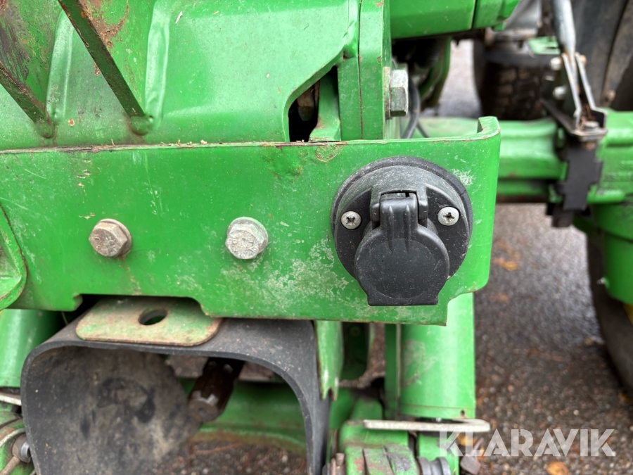 Traktor John Deere 4066R