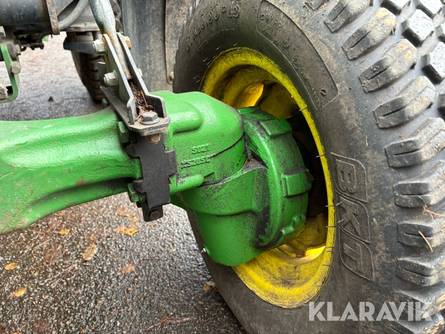 Traktor John Deere 4066R