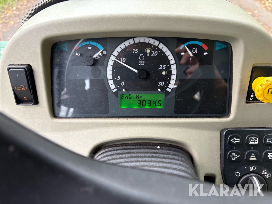 Traktor John Deere 4066R