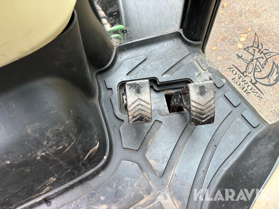 Traktor John Deere 4066R