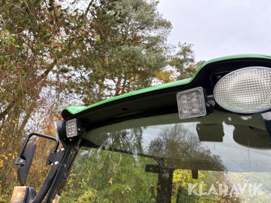 Traktor John Deere 4066R