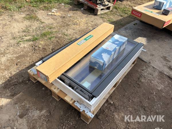 Ovenlysvinduer (komplet) Velux Fuld åbning + 2 lysning med elmotor