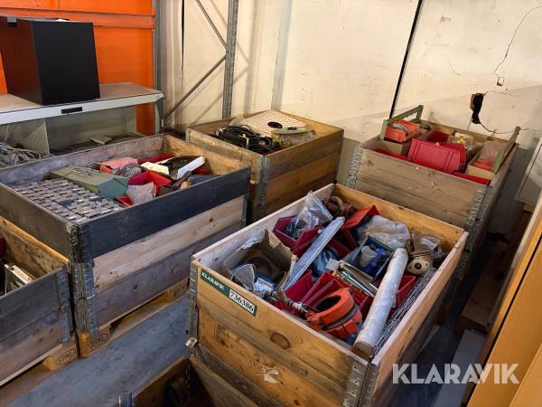 Lot blandede reservedele og fittings