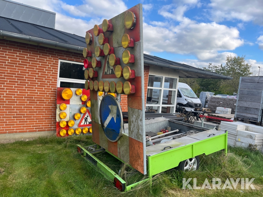 Lys/skilte trailer Varig