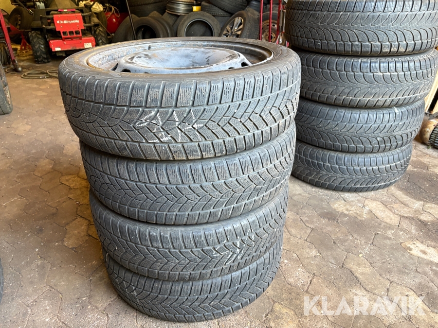 Dæk på stålfælge Goodyear Ultra grip 4 stk