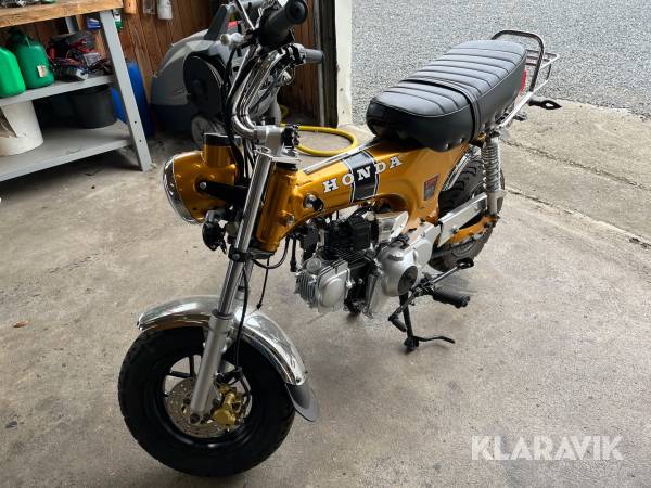 Motorcykel Honda Skyteam