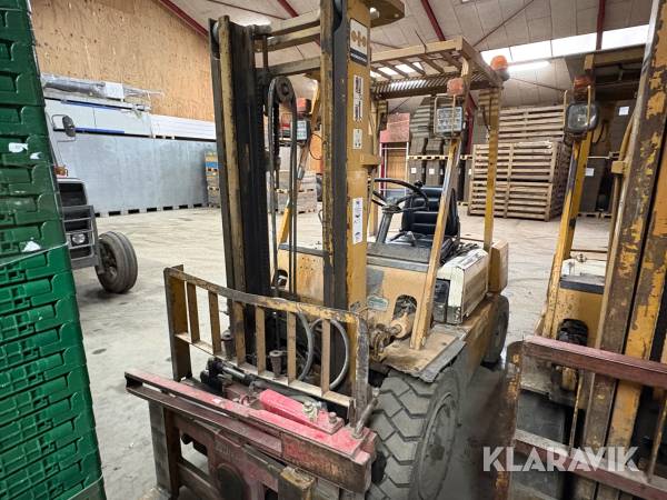 Truck Komatsu FD20-8