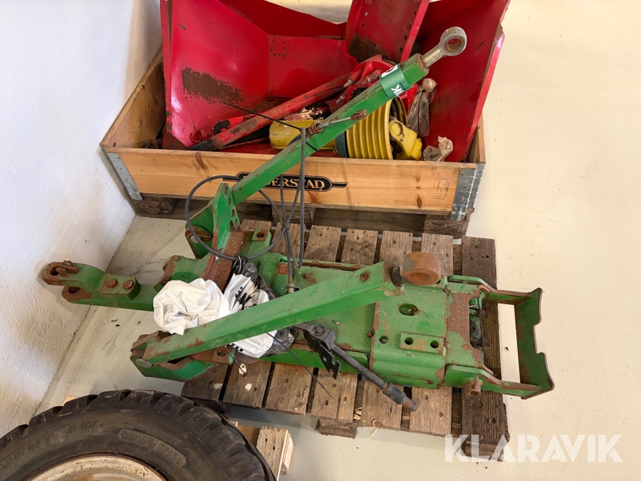Hitchkrog John Deere